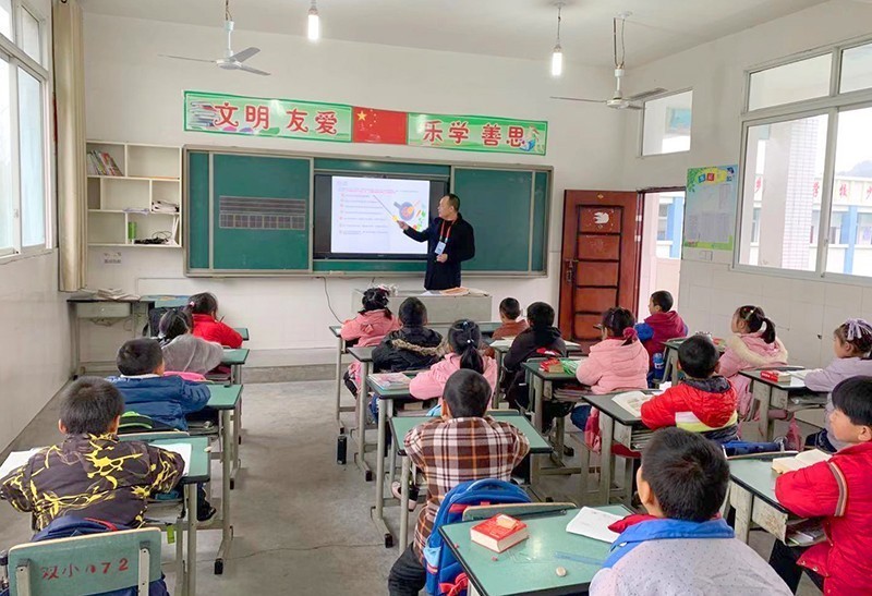 膳食科普讲座进校园，乡村孩子学健康知识