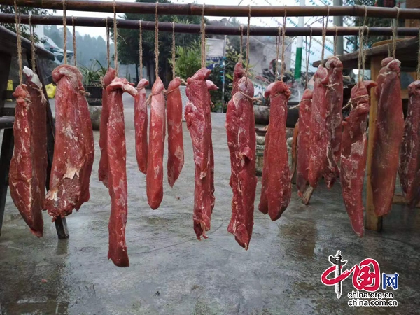 十三五”宜宾筠连这样干：肉牛产业铺平致富奔康路