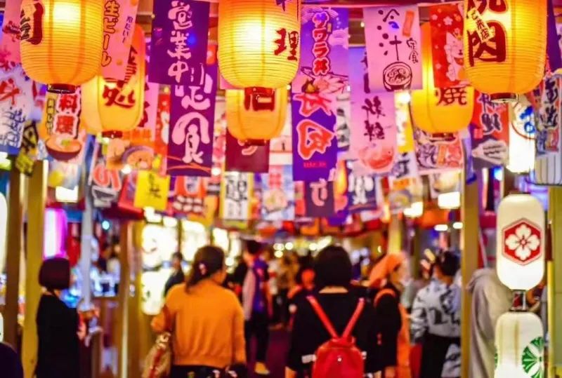 追着年味迎大运：老字号里的新场景