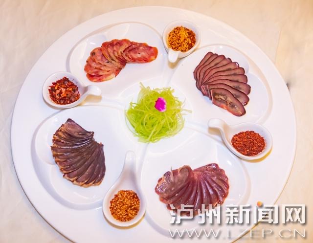 厉害了！ 泸州入选“中餐特色美食地标城市”名录