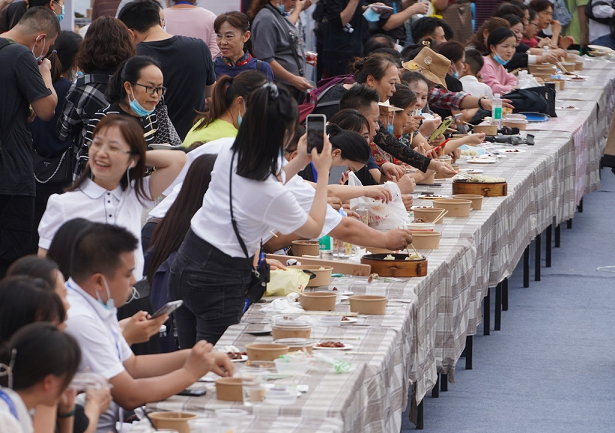 乐山国际美食节开幕 嘉州长宴等你入席