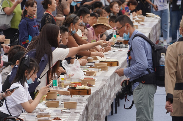 乐山国际美食节开幕 嘉州长宴等你入席